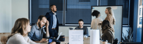 améliorer la satisfaction client grâce à l'analyse PESTEL
